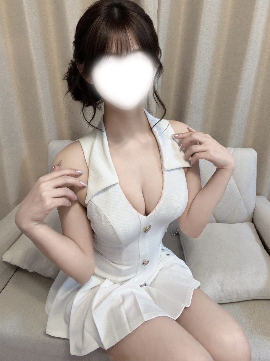 四条　ひな